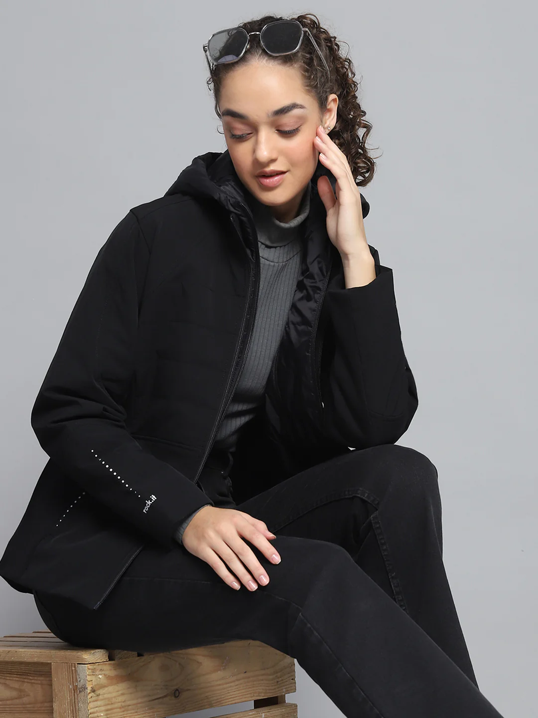 Rock.it Women Black Solid Detachable Hood Full Sleeve Jacket - Image 6