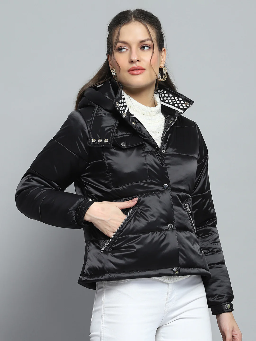 Women Black Solid Hooded Full Sleeve Jacket - Image 4