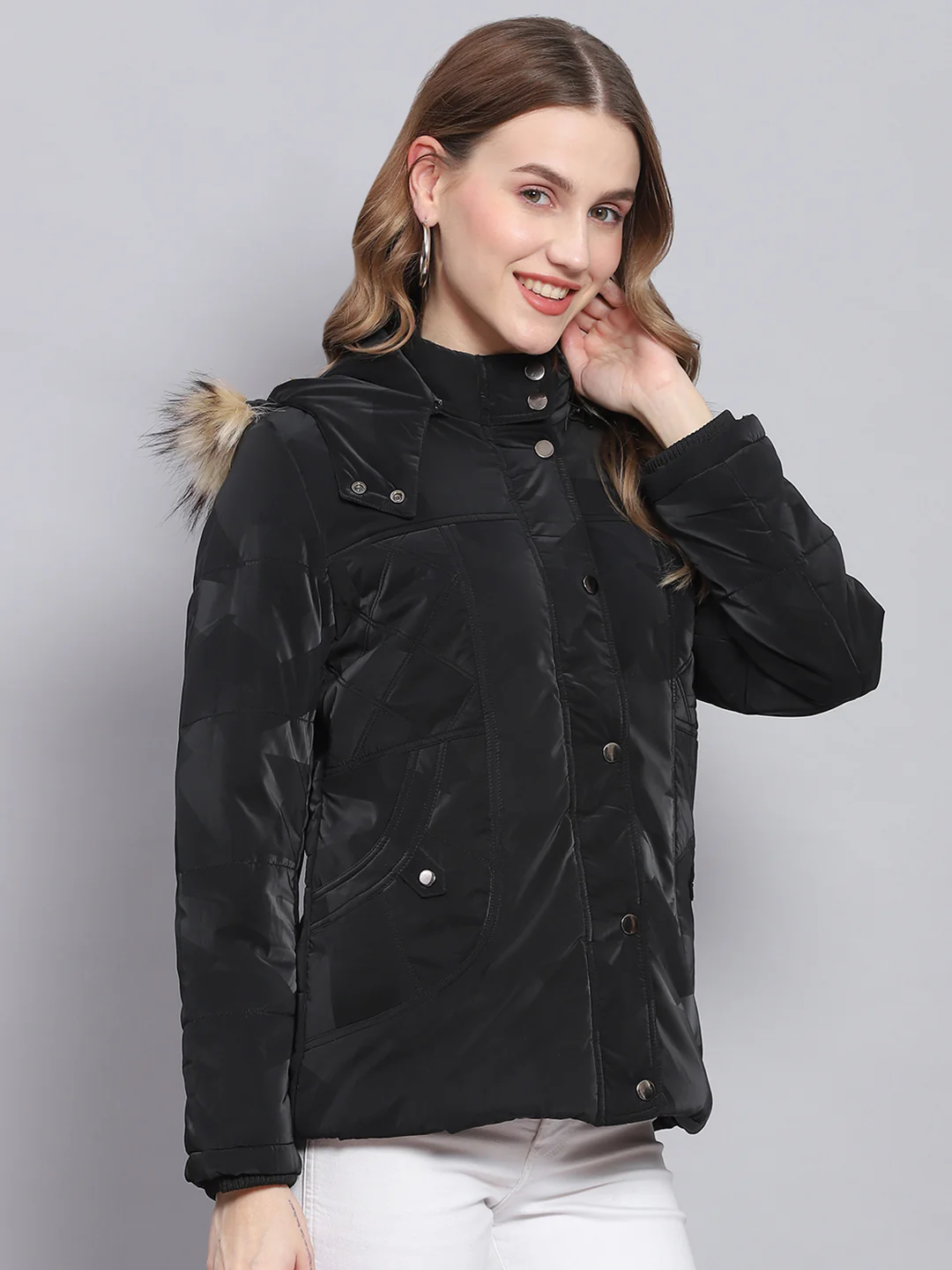 Women Black Solid Hooded Full Sleeve Jackets - Image 4