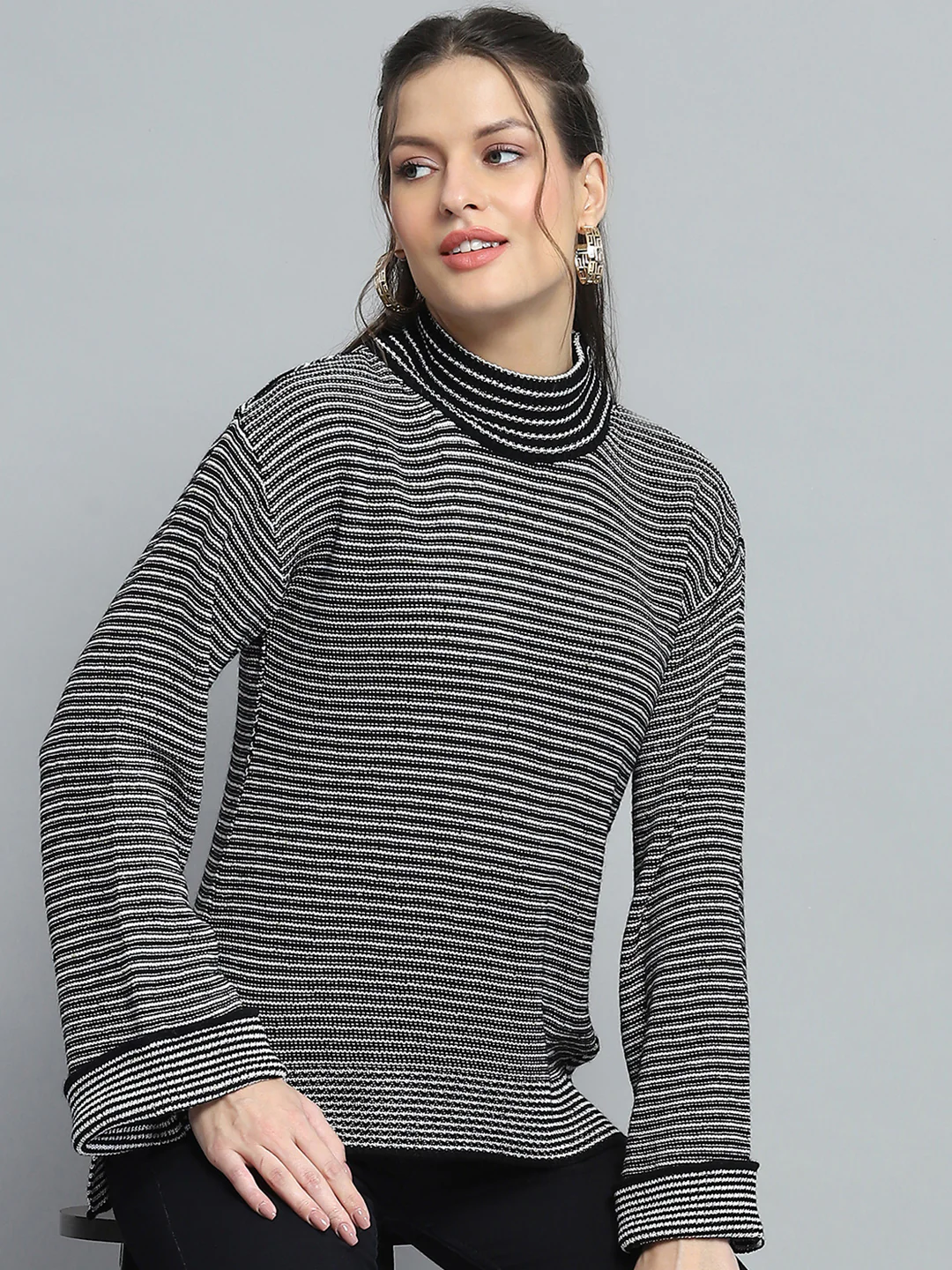 Women Black Solid Mock Neck Full Sleeve Winte Top - Image 6
