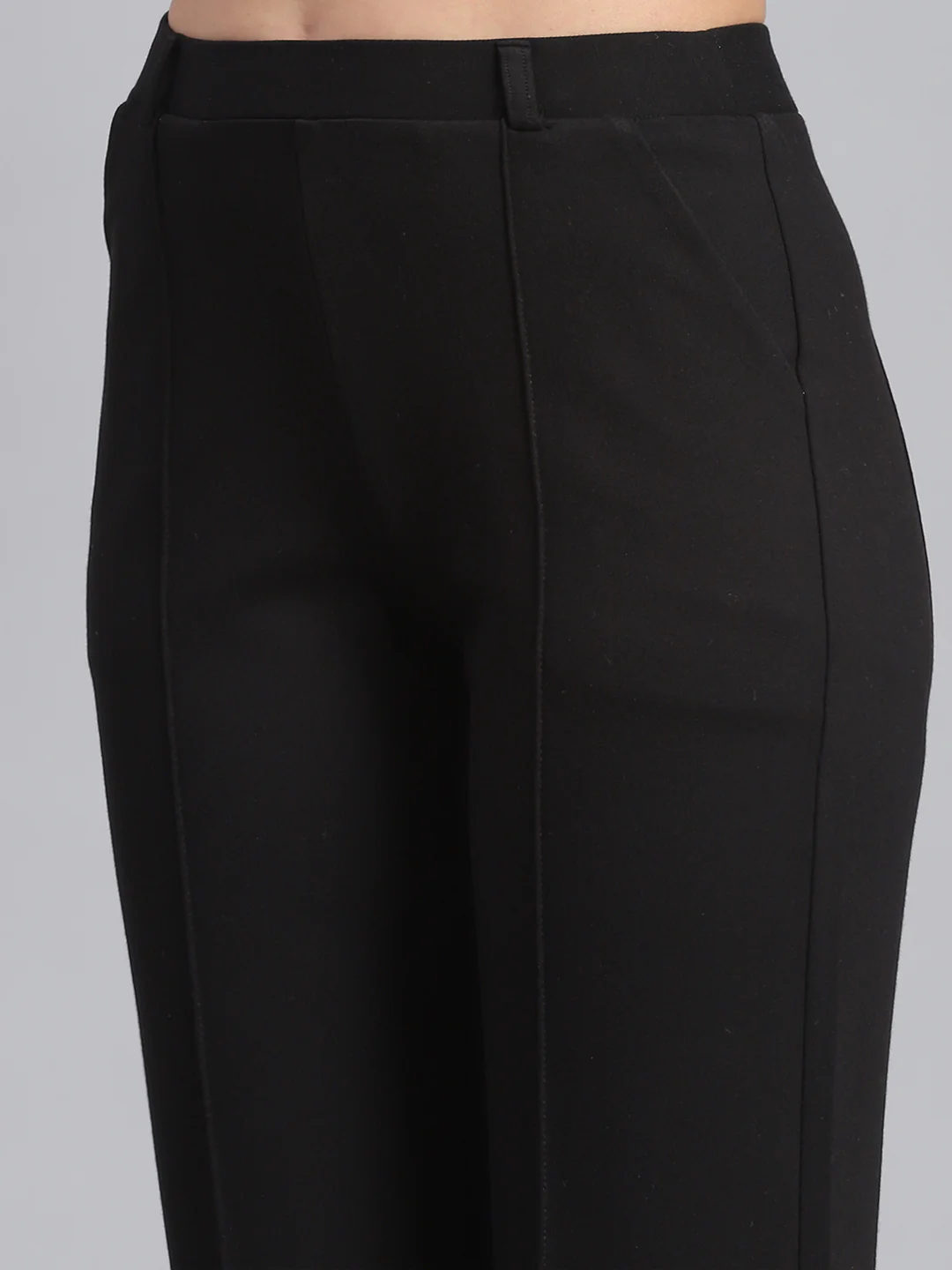 Women Black Solid Regular Fit Jegging - Image 6