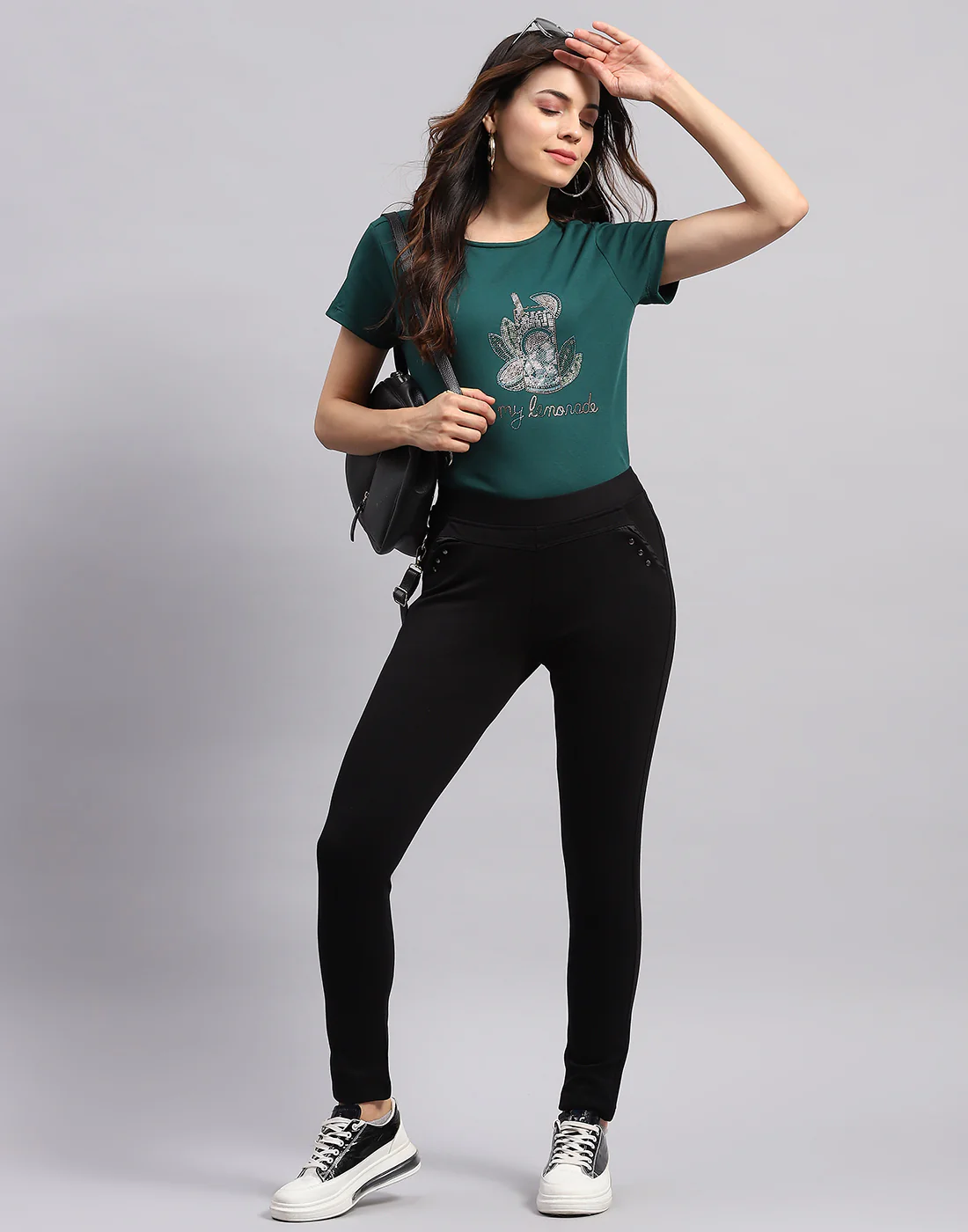 Women Black Solid Regular Fit Jegging - Image 2