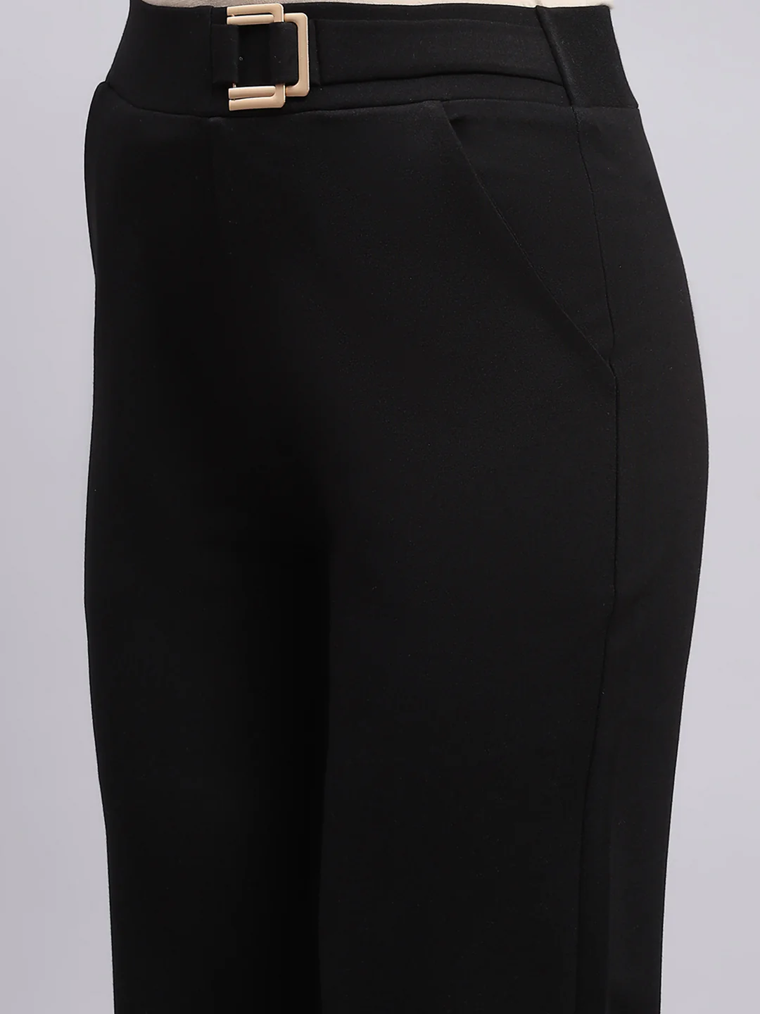 Women Black Solid Regular Fit Jegging - Image 6