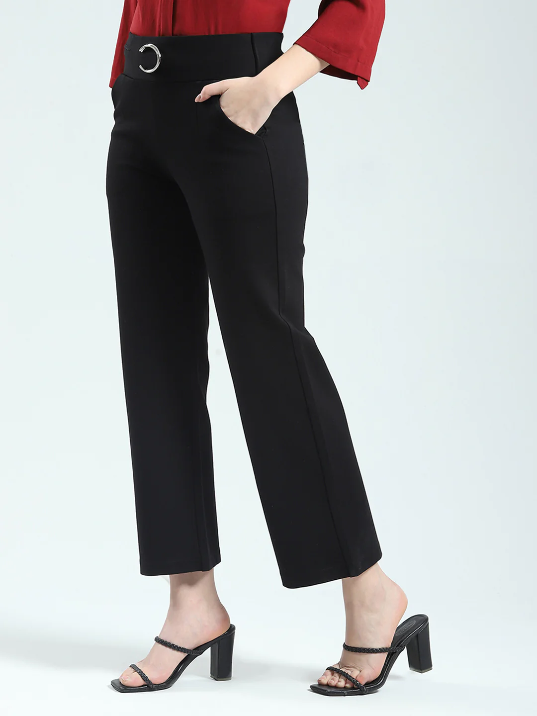 Women Black Solid Regular Fit Jegging - Image 3