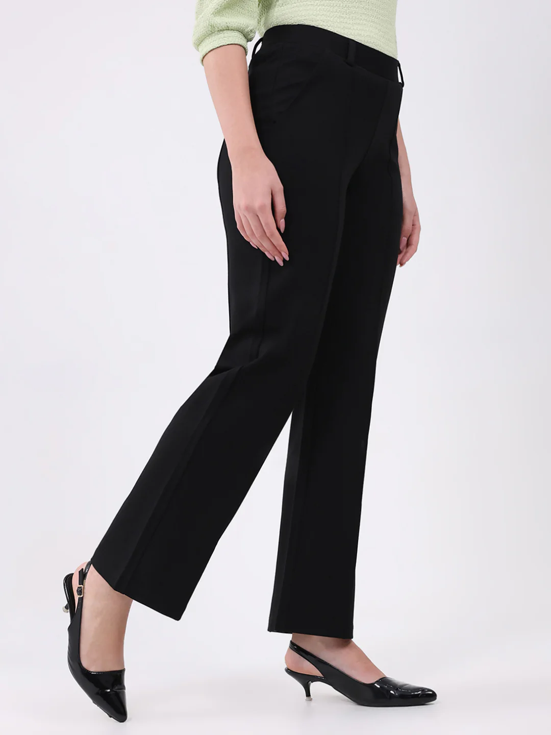 Women Black Solid Regular Fit Jegging - Image 4
