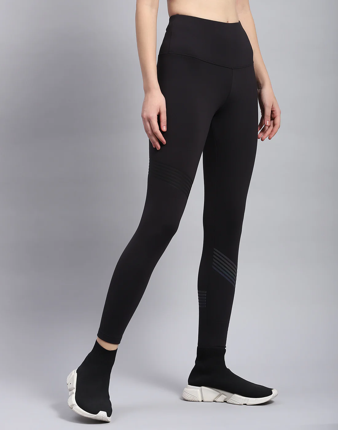 Rock.it Women Black Solid Regular Fit Legging - Image 4