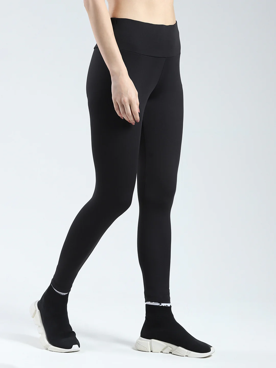 Rock.it Women Black Solid Regular Fit Legging - Image 4