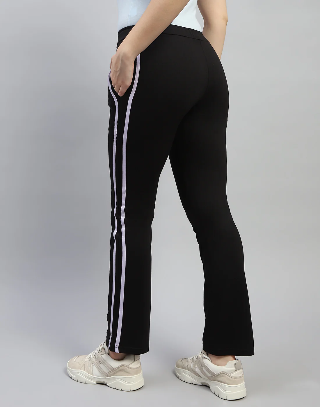 Women Black Solid Regular Fit Lower - Image 5