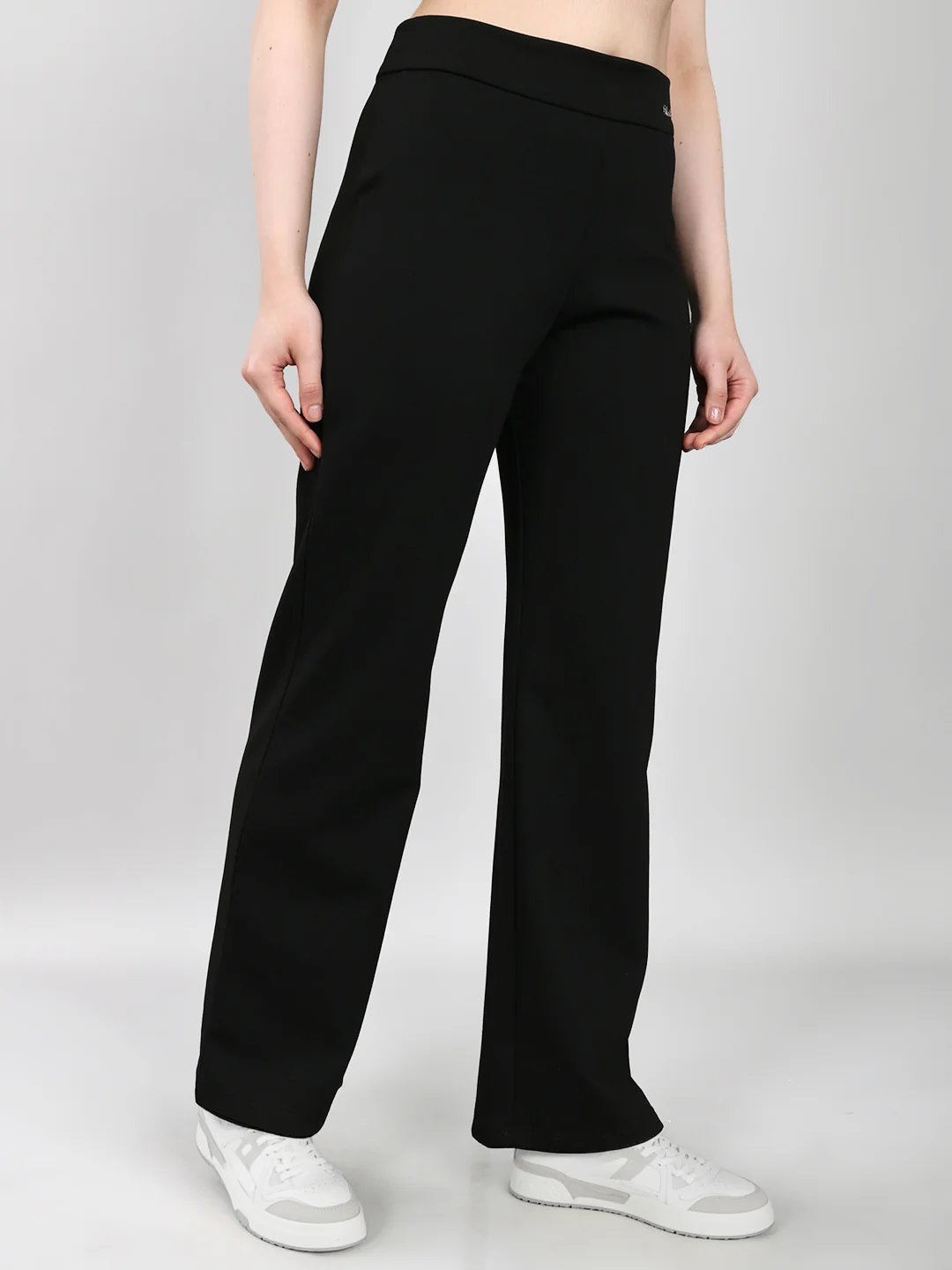 Women Black Solid Regular Fit Lower - Image 3