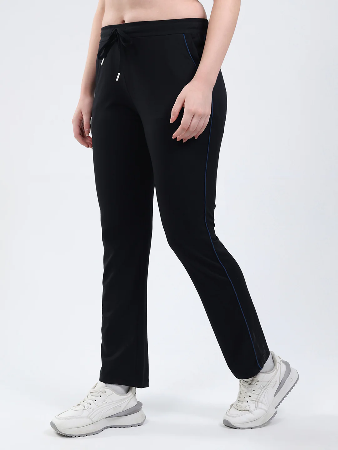 Women Black Solid Regular Fit Winter Lower - Image 3