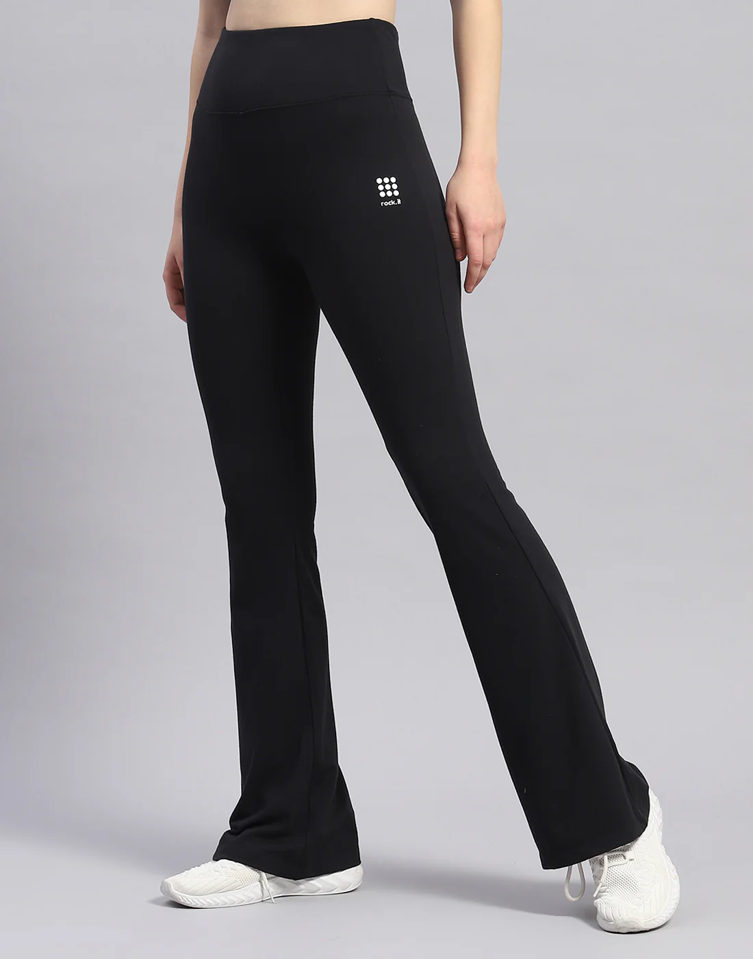Rock.it Women Black Solid Regular Fit Yoga Pant - Image 3
