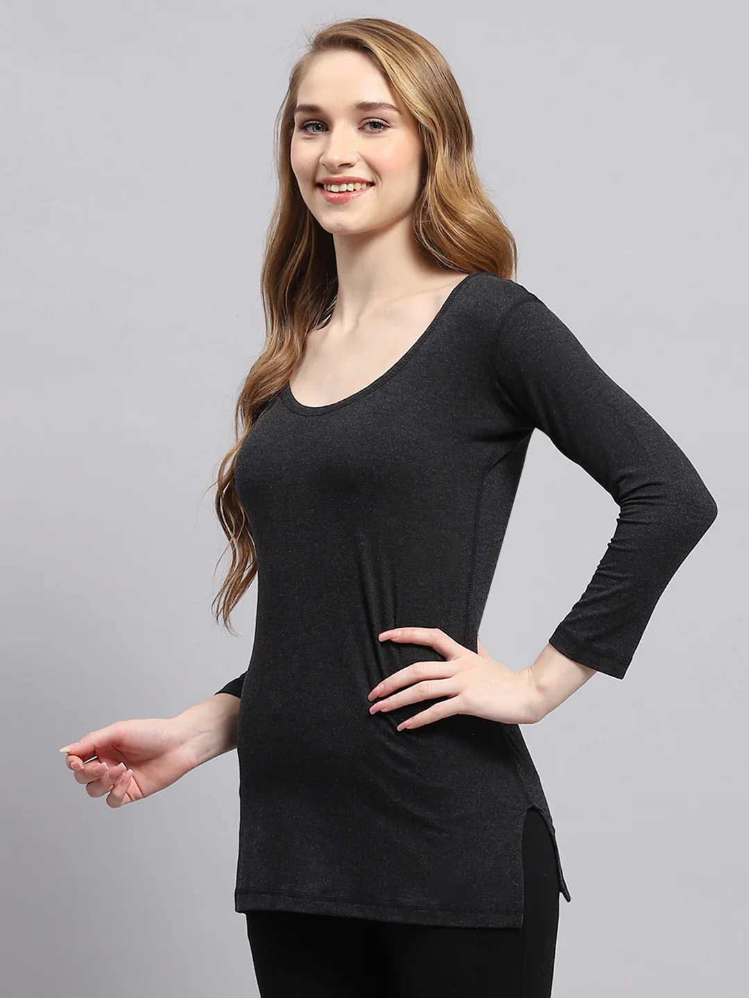 Women Black Solid Round Neck 3/4th Sleeve Thermal Vest - Image 3