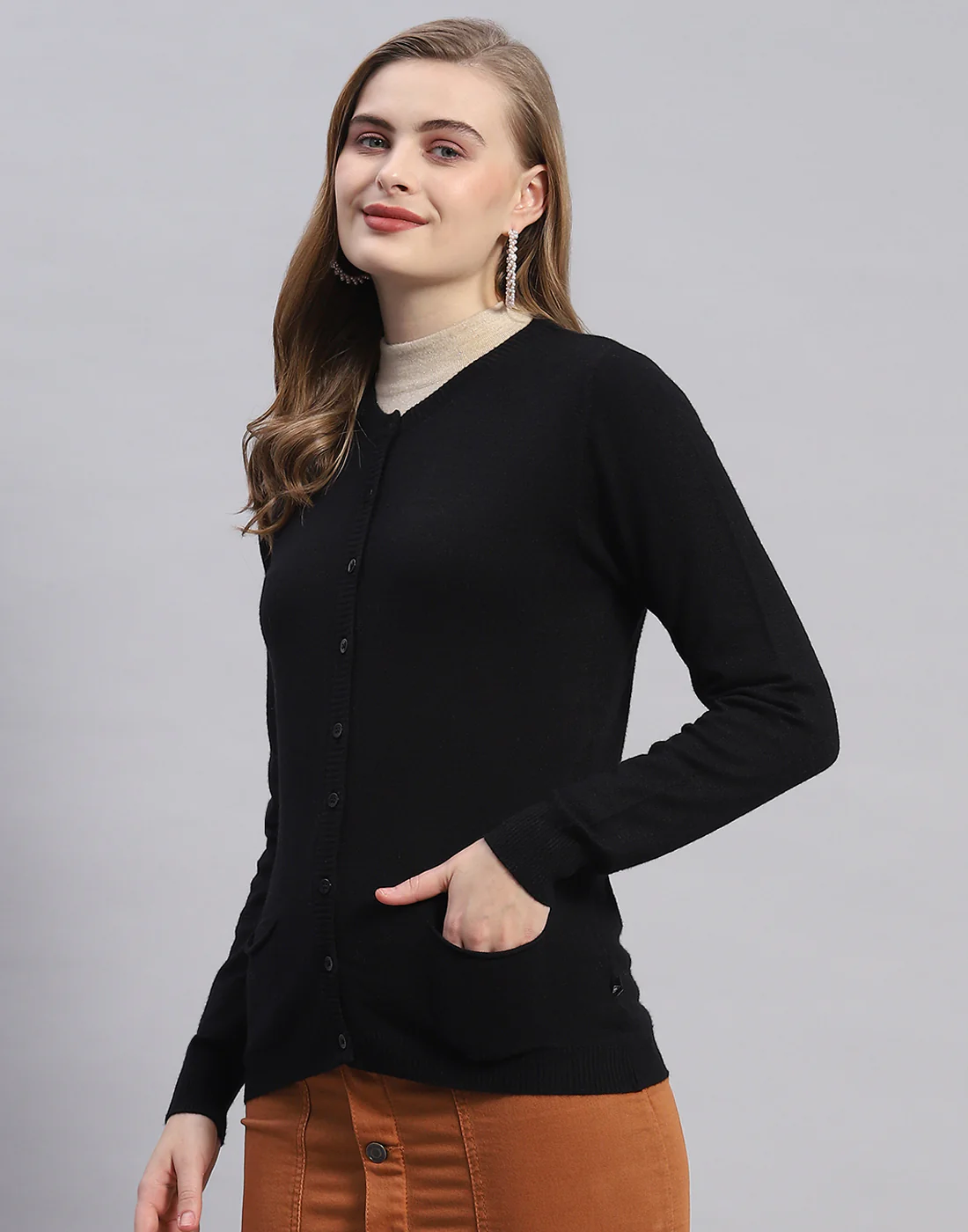 Women Black Solid Round Neck Full Sleeve Cardigan - Image 3