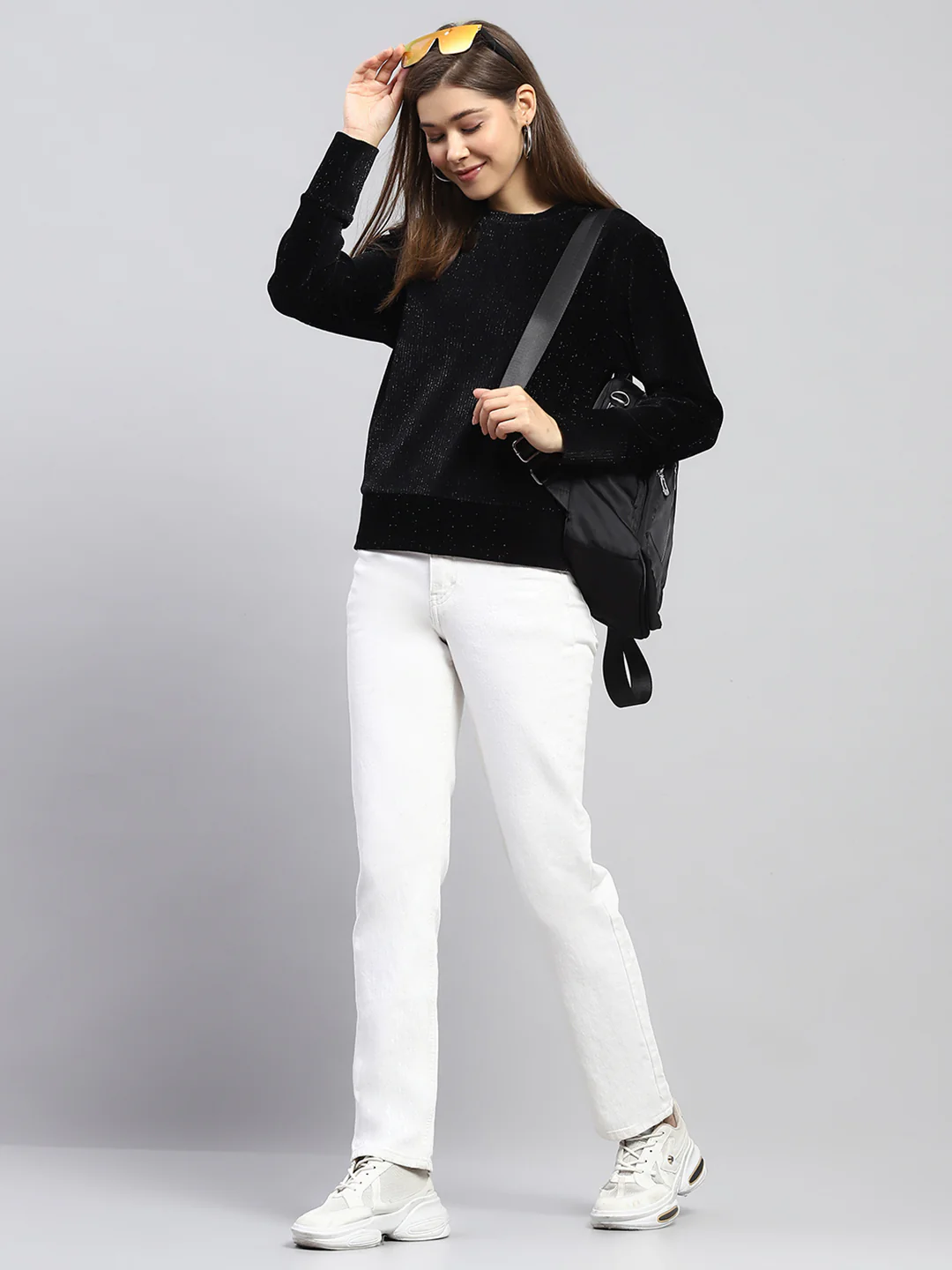 Women Black Solid Round Neck Full Sleeve Sweatshirt - Image 2