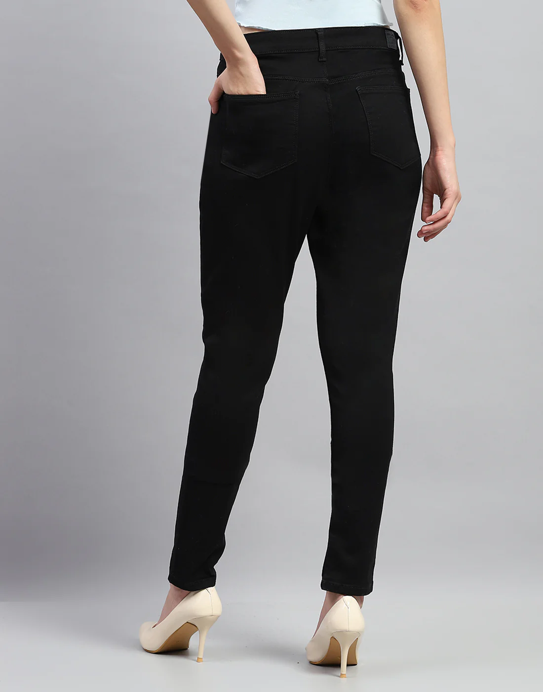 Women Black Solid Slim Fit Denim - Image 5