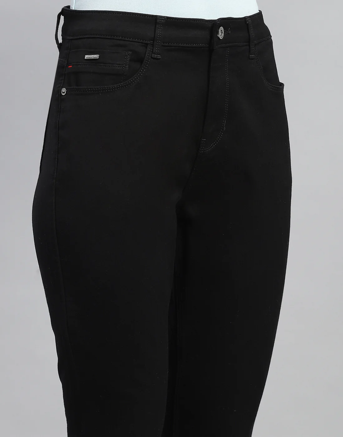 Women Black Solid Slim Fit Denim - Image 6
