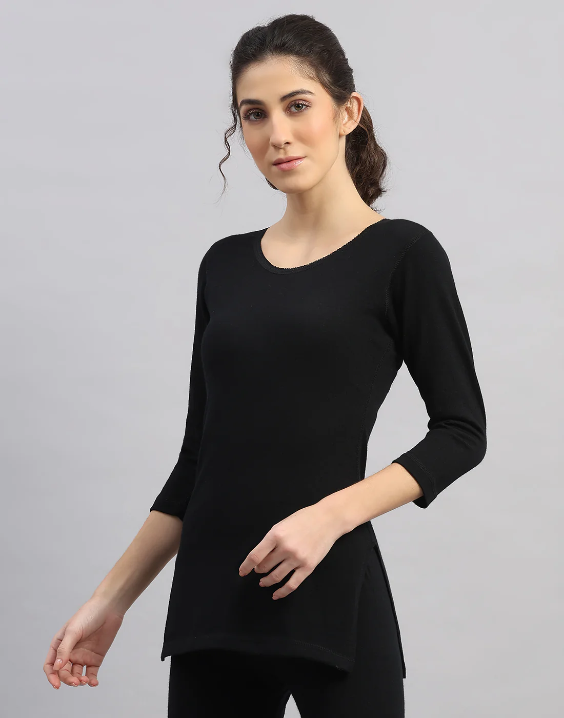 Women Black Solid V Neck 3/4th Sleeve Thermal Vest - Image 2