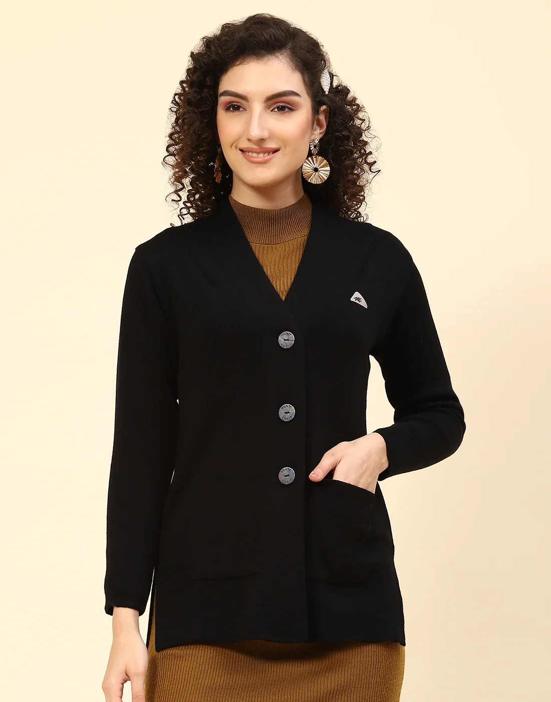 Women Black Solid V Neck Full Sleeve Cardigan - Image 3