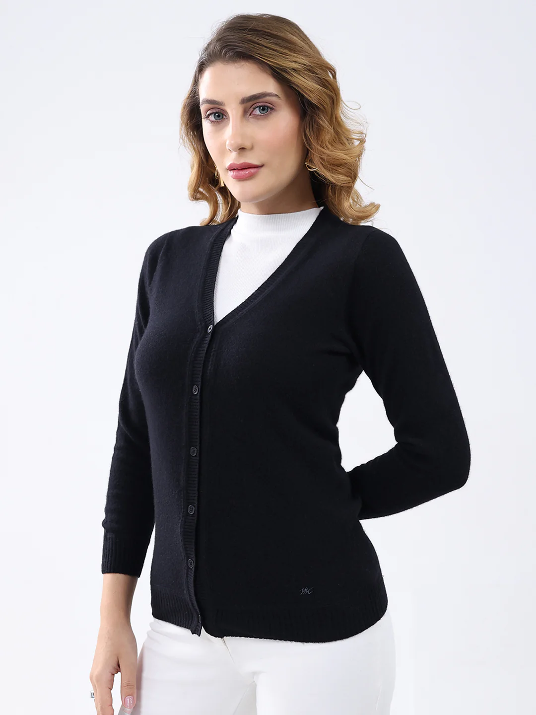 Women Black Solid V Neck Full Sleeve Cardigan - Image 3