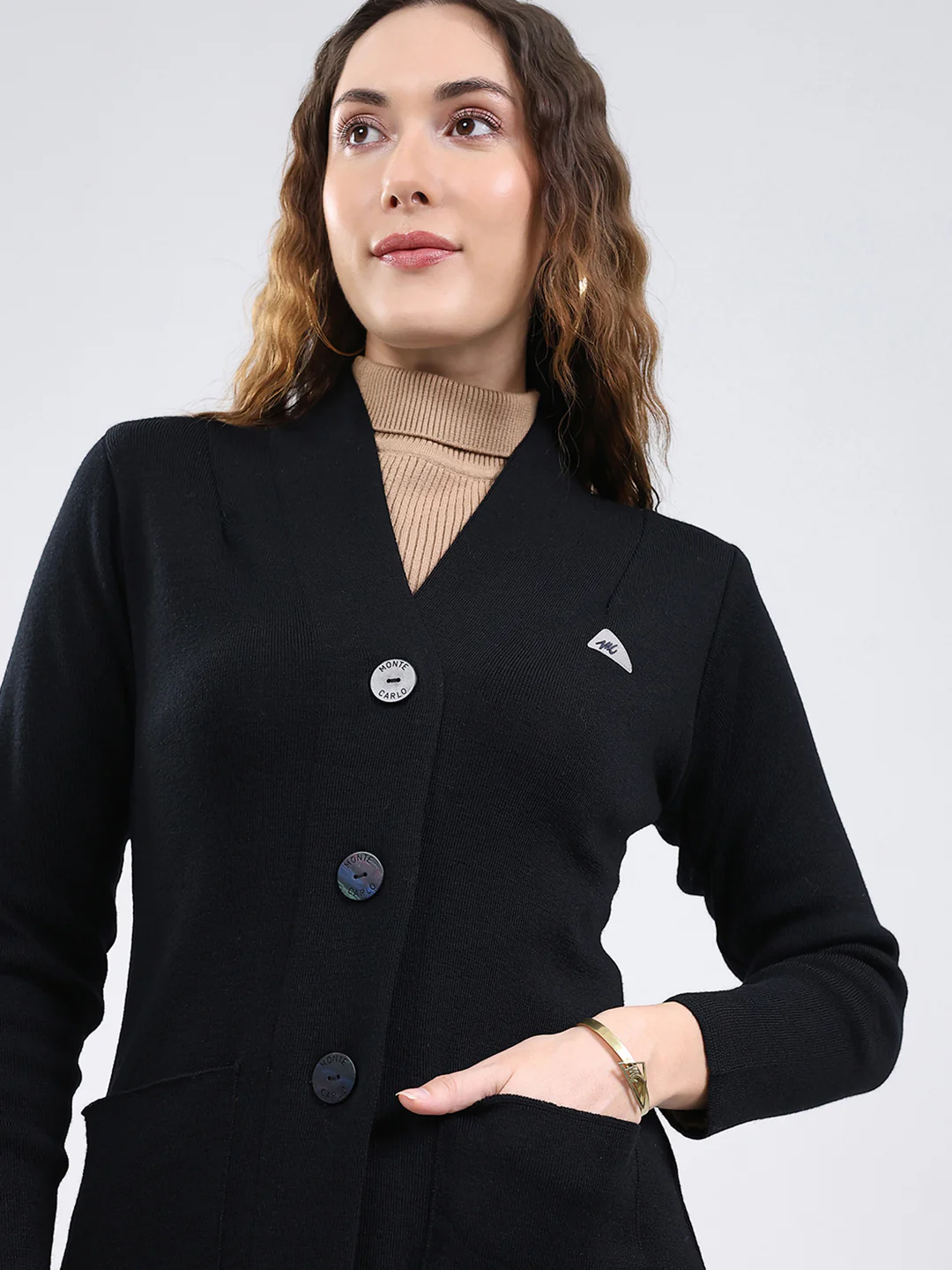 Women Black Solid V Neck Full Sleeve Cardigan - Image 7