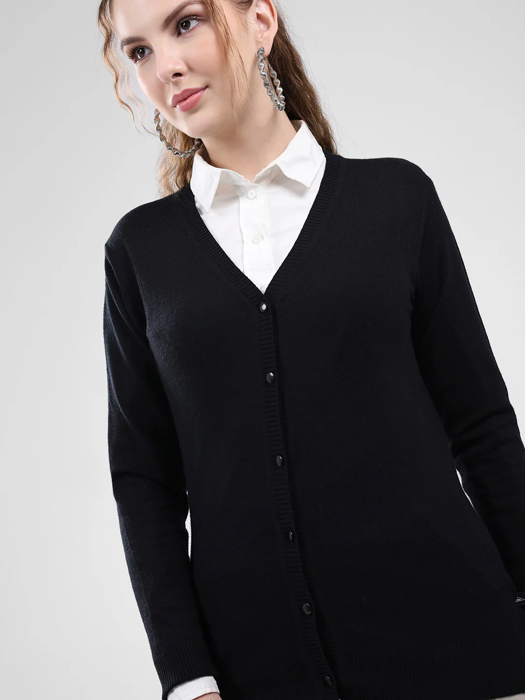 Women Black Solid V Neck Full Sleeve Cardigan - Image 6