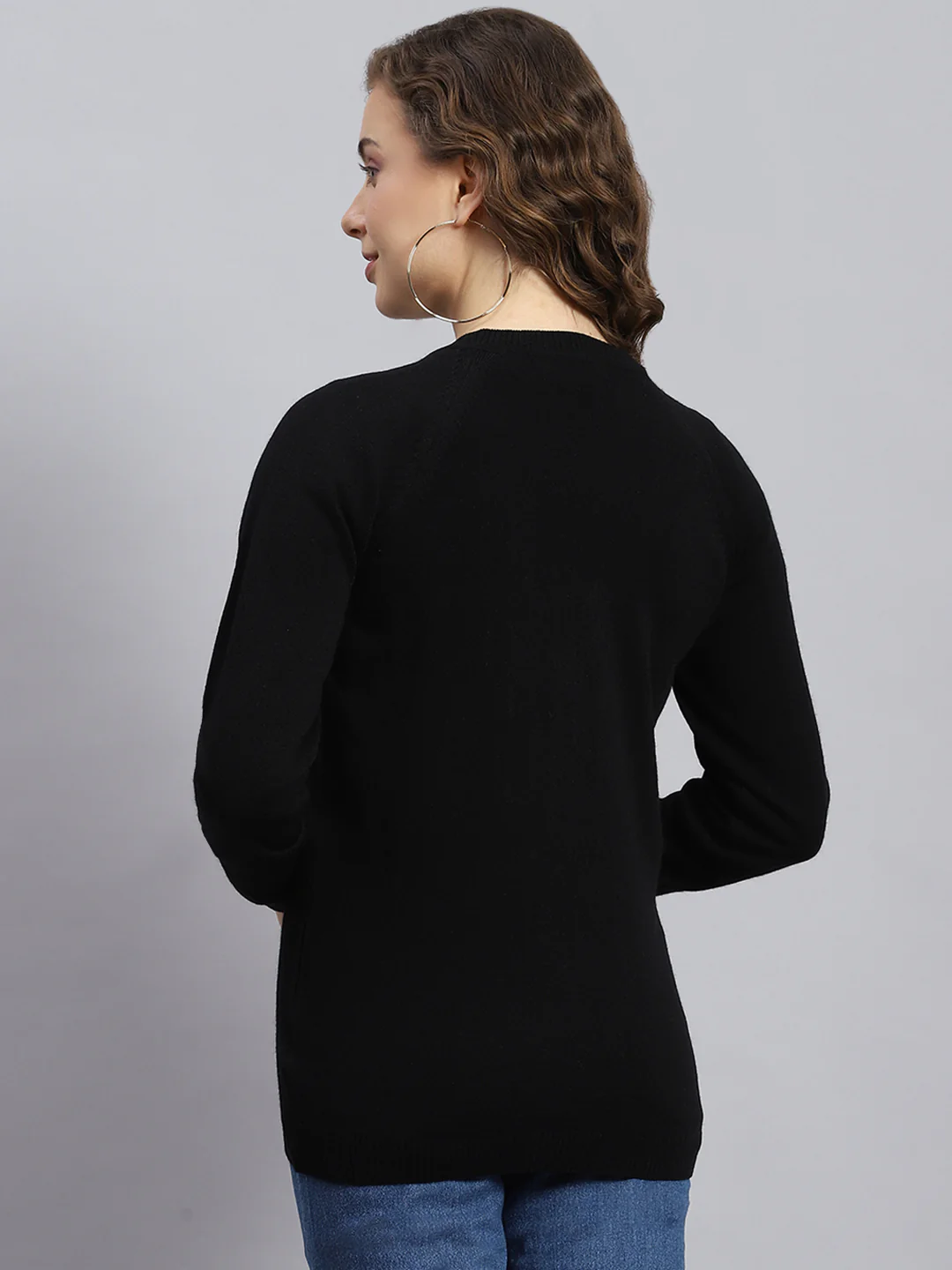 Women Black Solid V Neck Full Sleeve Cardigans - Image 5