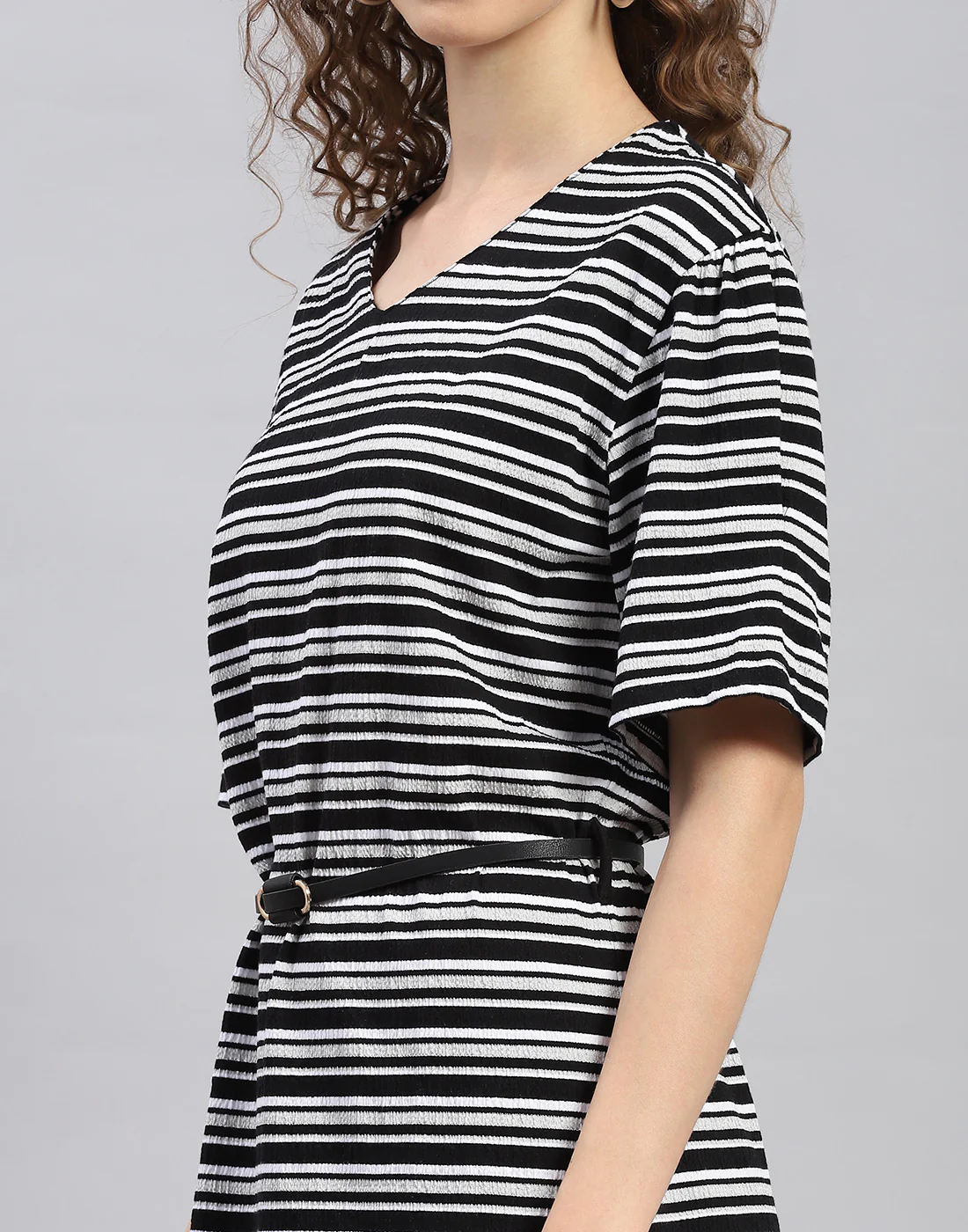 Women Black Stripe Round Neck 3/4 Sleeve Dress - Image 2