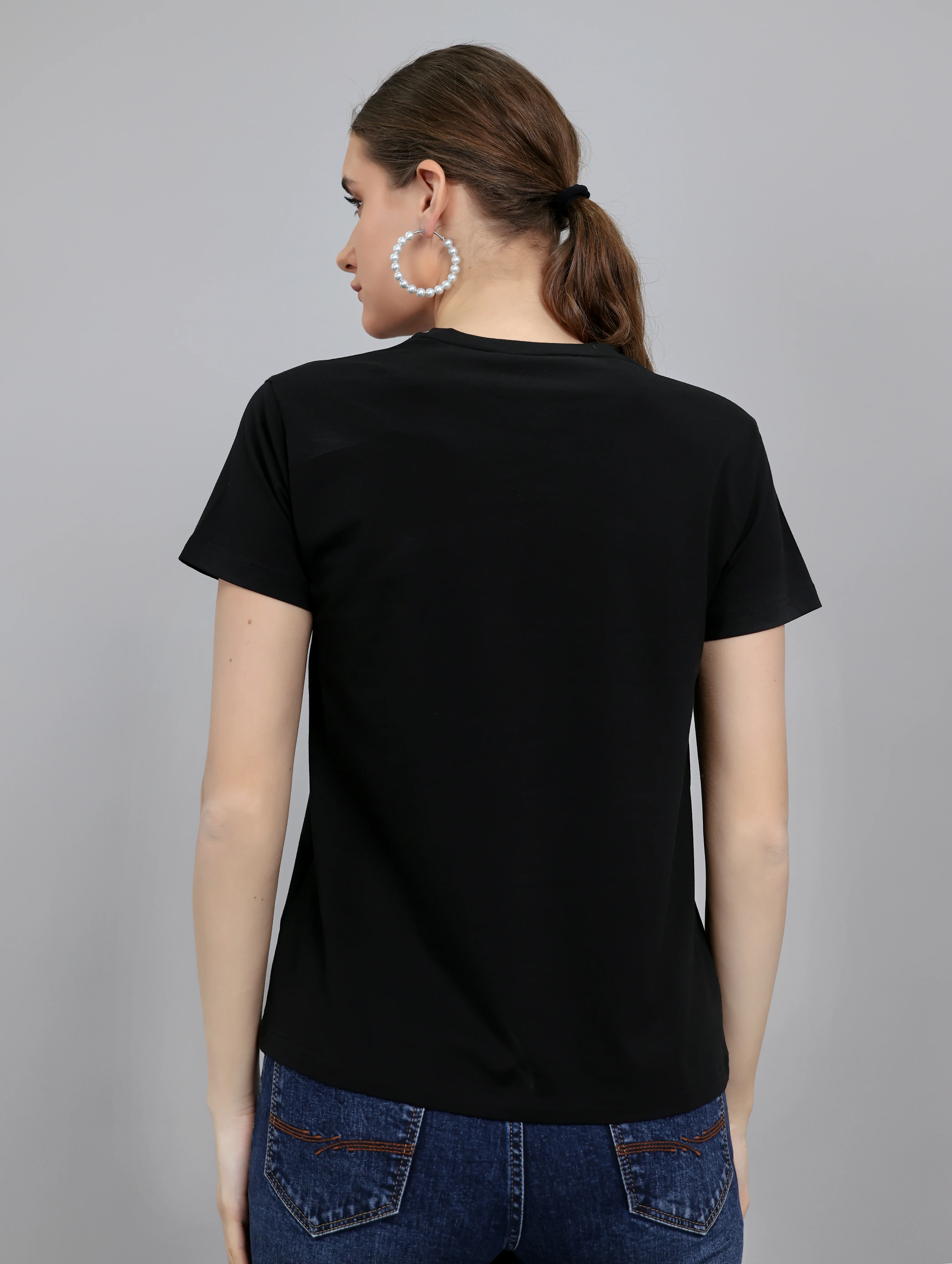 Women Black Typographic Round Neck Half Sleeve Top - Image 4