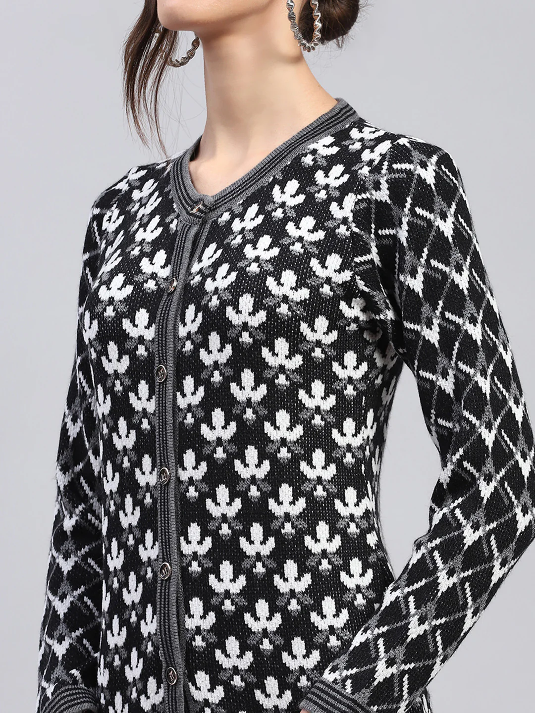 Women Black & White Self Design Round Neck Full Sleeve Cardigan - Image 6