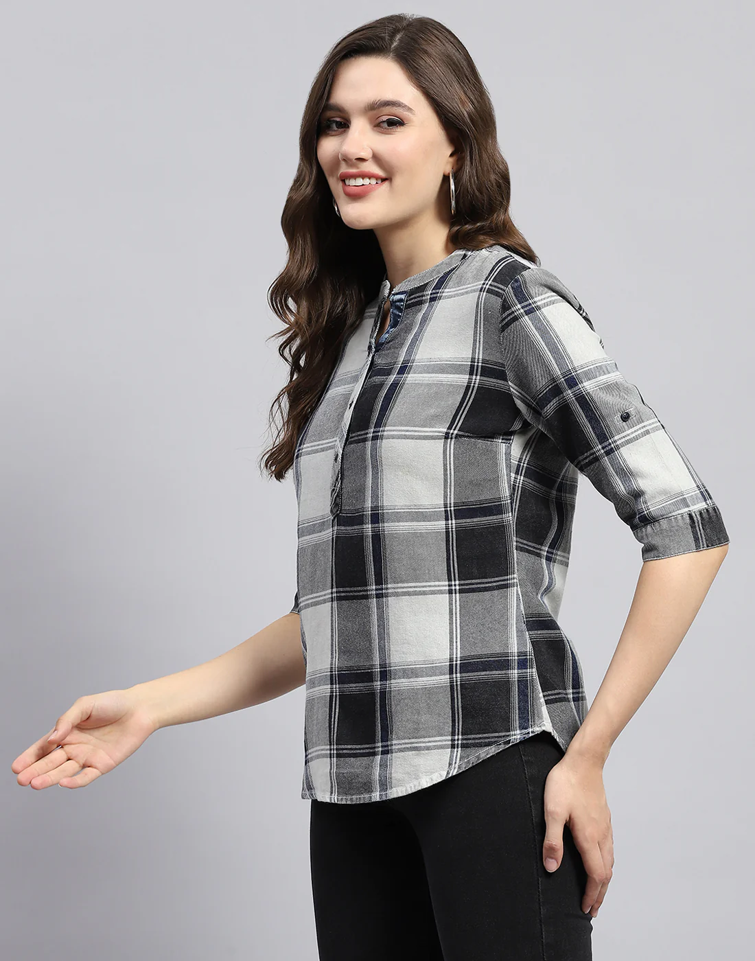 Women Blue Check Mandarin Neck Half Sleeve Top - Image 3