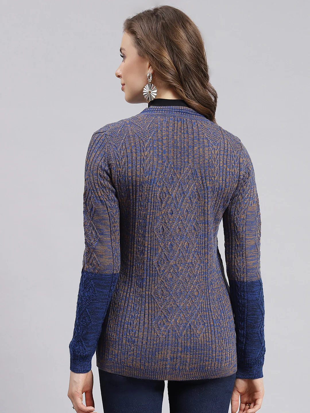 Women Blue Jaquard Wool blend Cardigan - Image 4