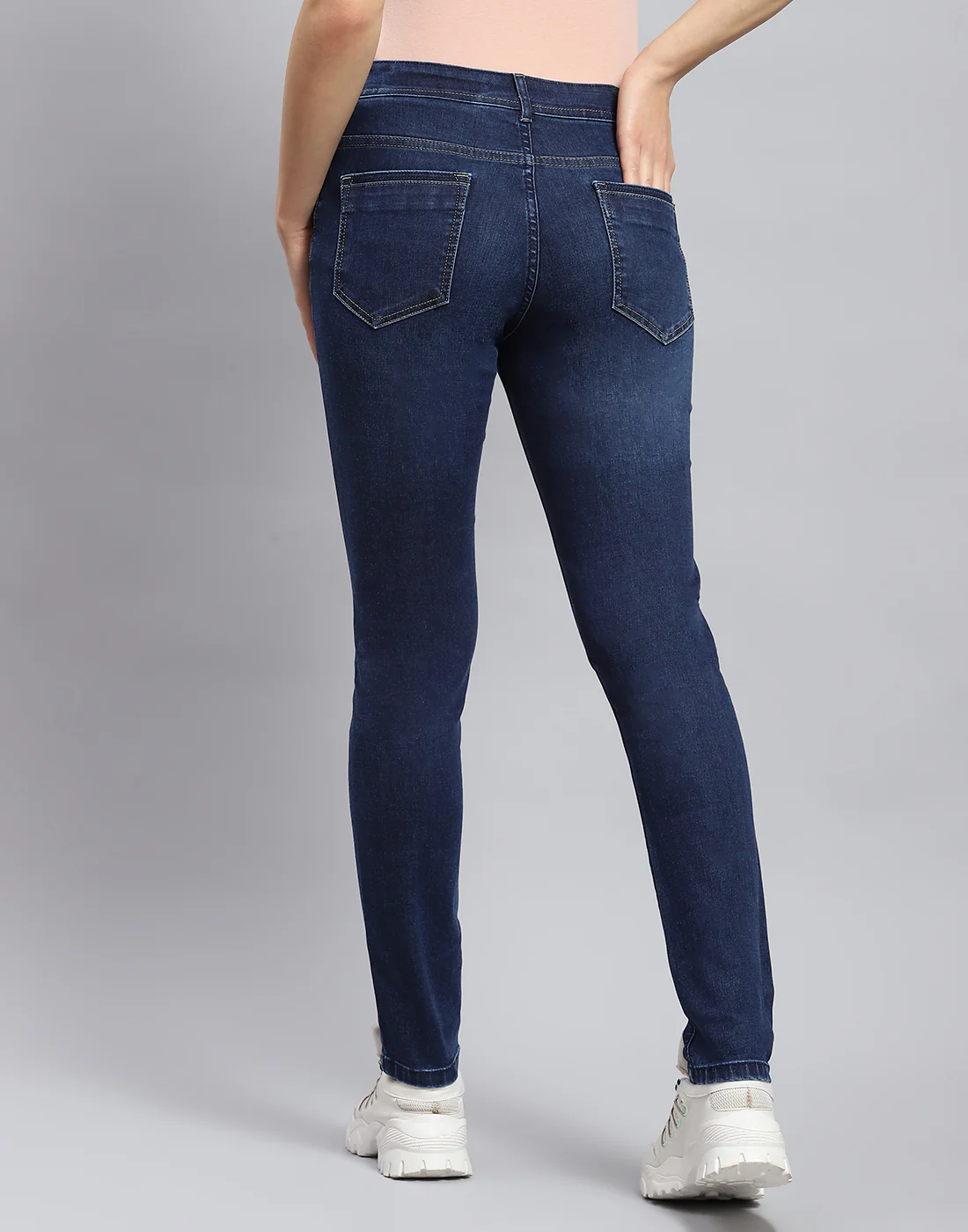 Women Blue Light Wash Slim Fit Denim - Image 5