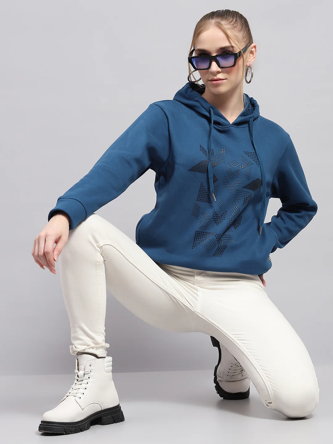 Women Blue Printed Hooded Full Sleeve Sweatshirt - Image 2
