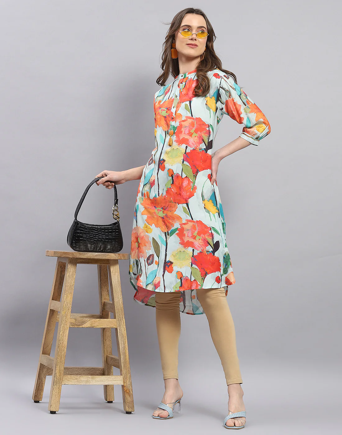 Women Blue Printed Mandarin Collar Half Sleeve Tunic - Image 3