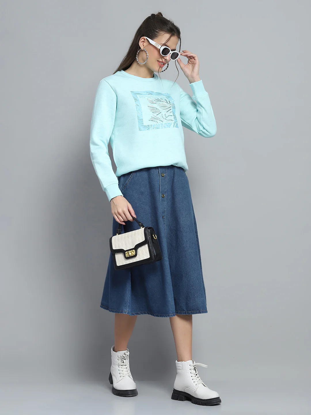 Women Blue Printed Round Neck Full Sleeve Sweatshirt - Image 2