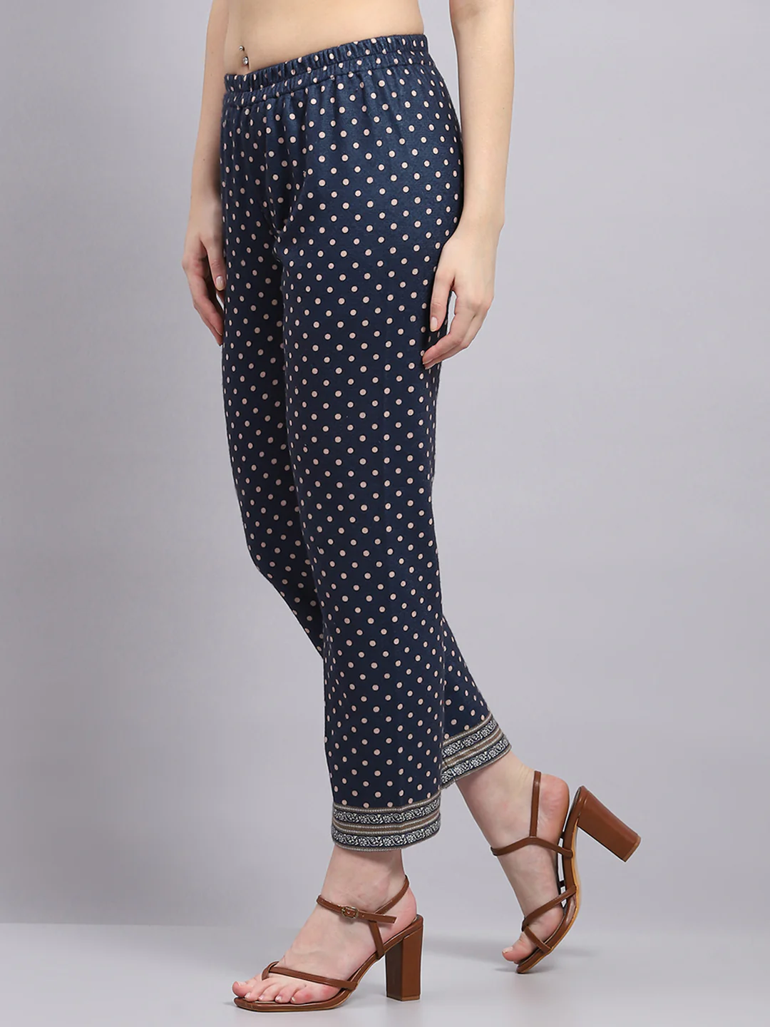 Women Blue Printed Round Neck 3/4th Sleeve Kurti Set for Winter - Image 7