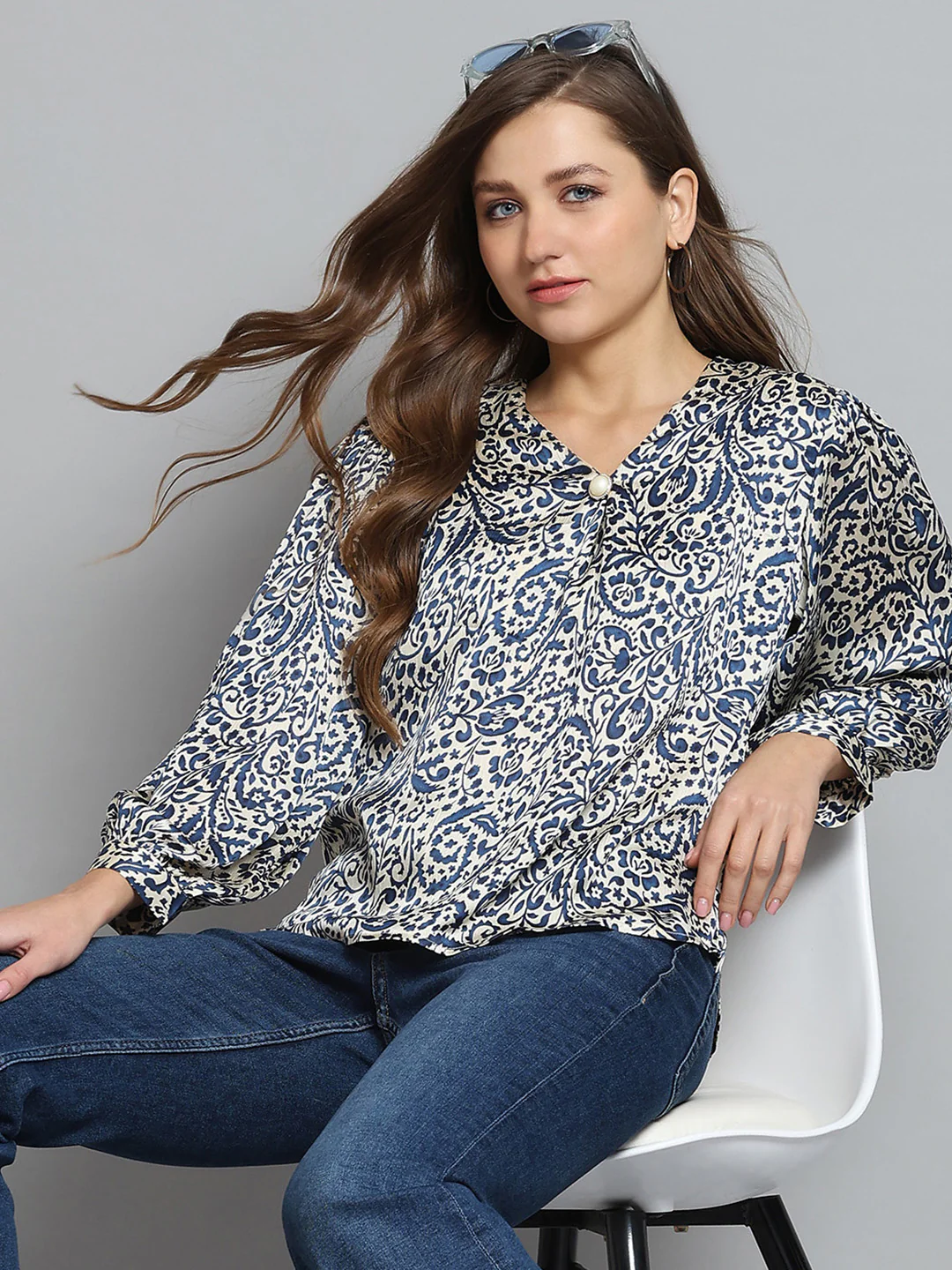 Women Blue Printed V Neck Full Sleeve Top - Image 6