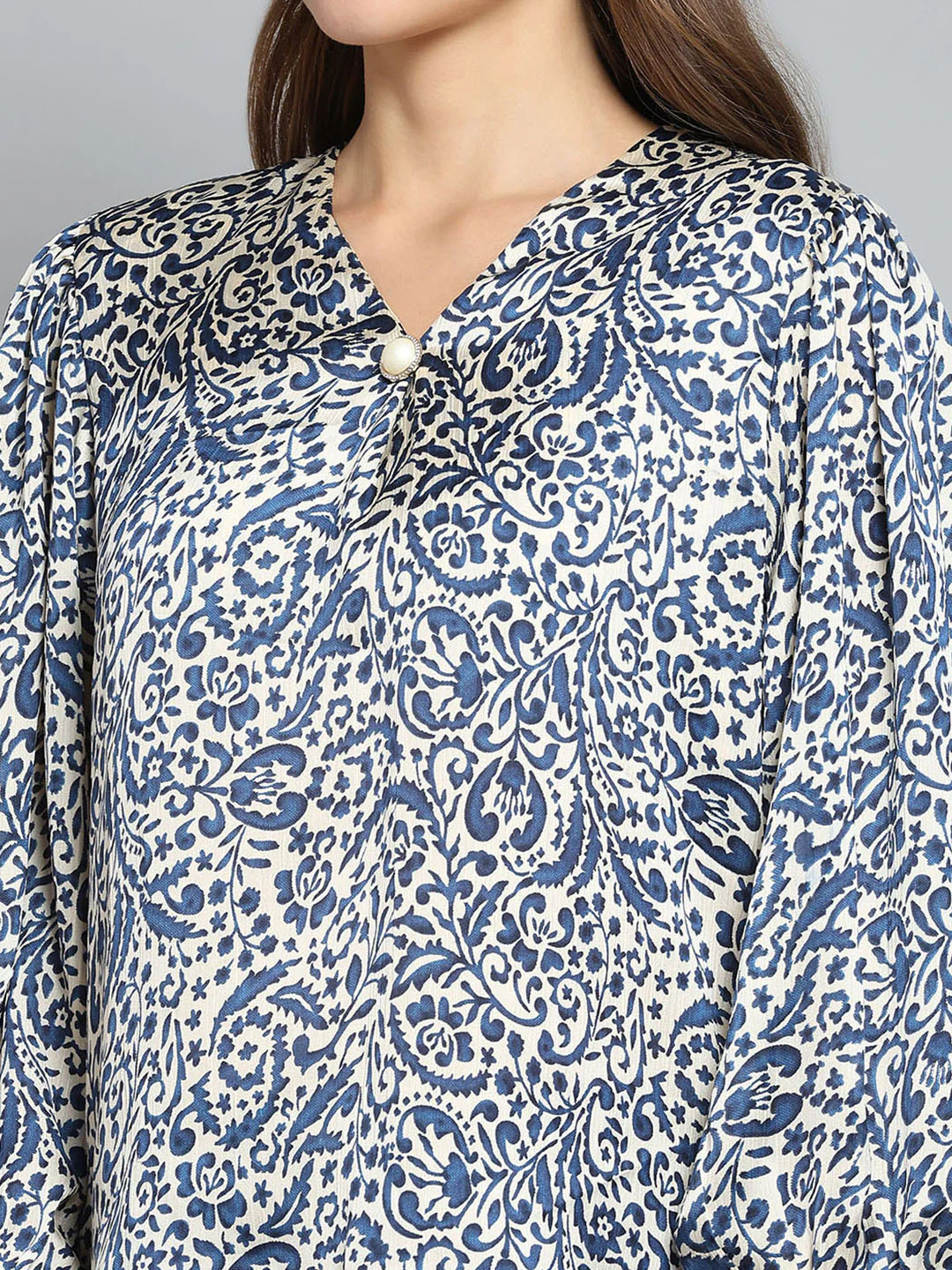 Women Blue Printed V Neck Full Sleeve Top - Image 7