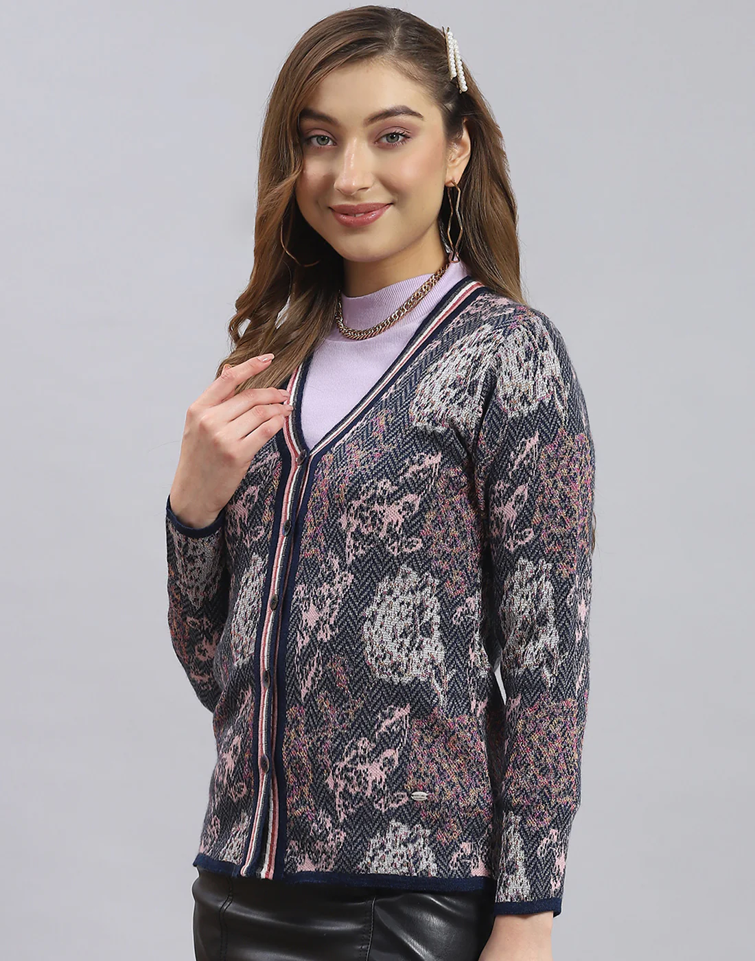 Women Blue Self Design V Neck Full Sleeve Sweater - Image 3
