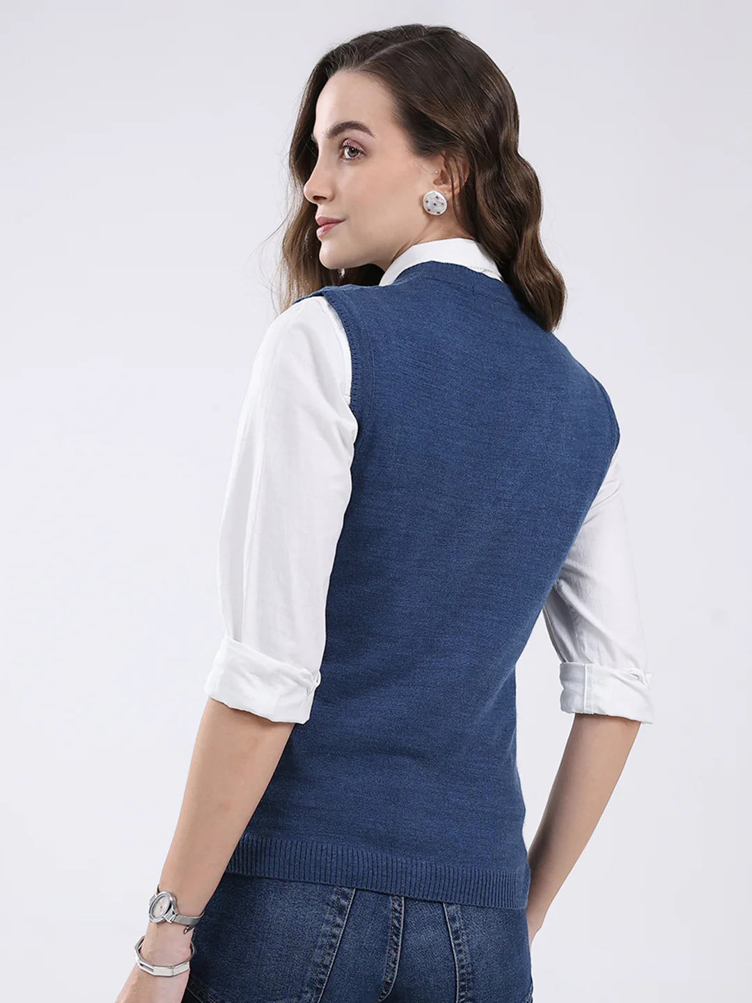 Women Blue Self Design V Neck Sleeveless Cardigan - Image 5