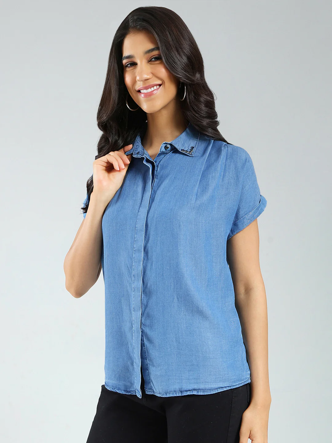 Women Blue Solid Collar Half Sleeve Top - Image 3