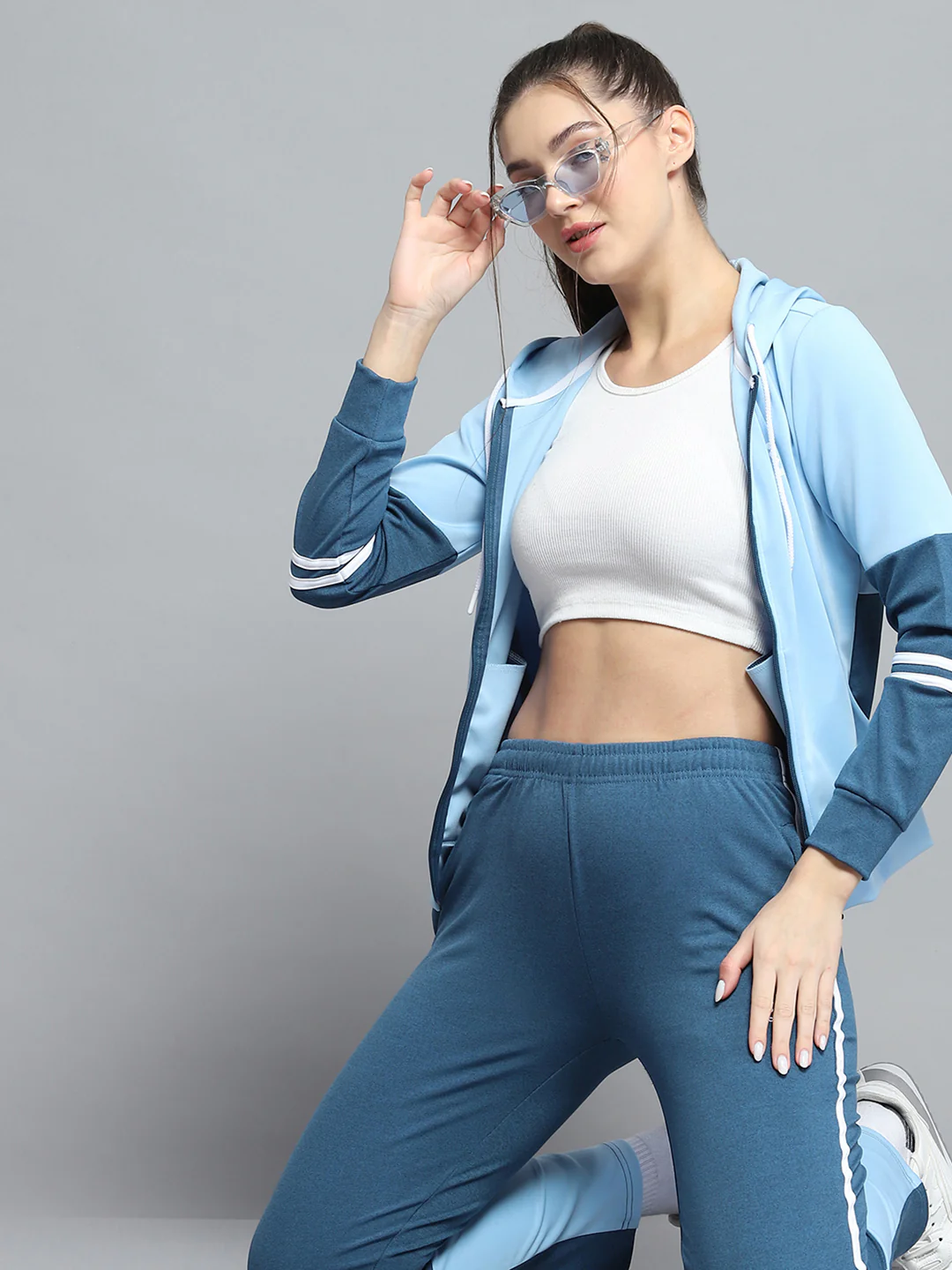 Rock.it Women Blue Solid Hooded Full Sleeve Tracksuit - Image 6