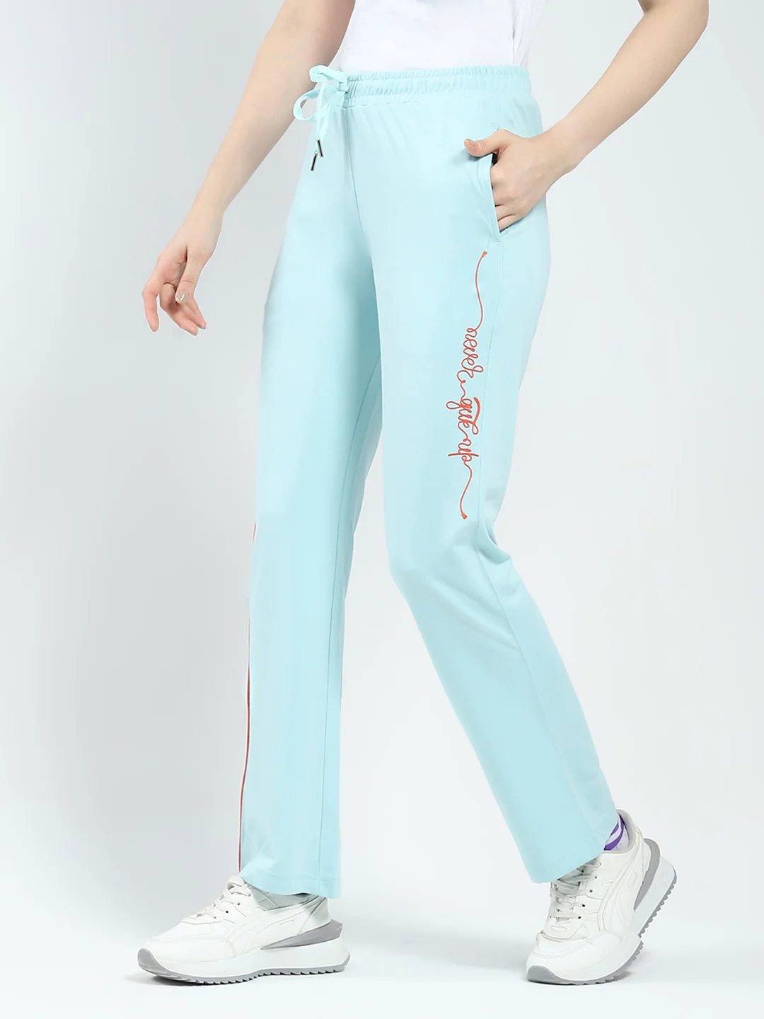Women Blue Solid Regular Fit Lower - Image 3