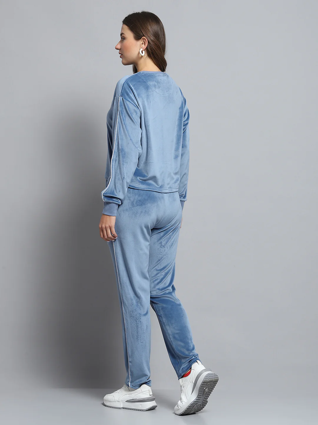 Rock.it Women Blue Solid Round Neck Full Sleeve Tracksuit - Image 5