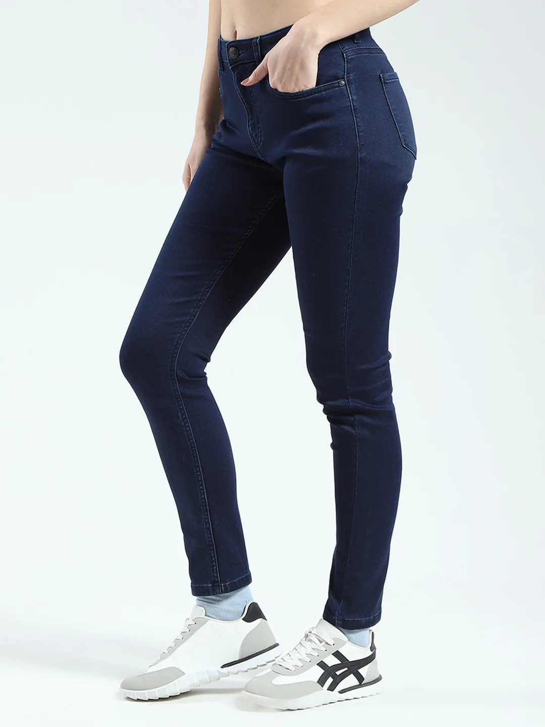 Women Blue Solid Slim Fit Denim - Image 3