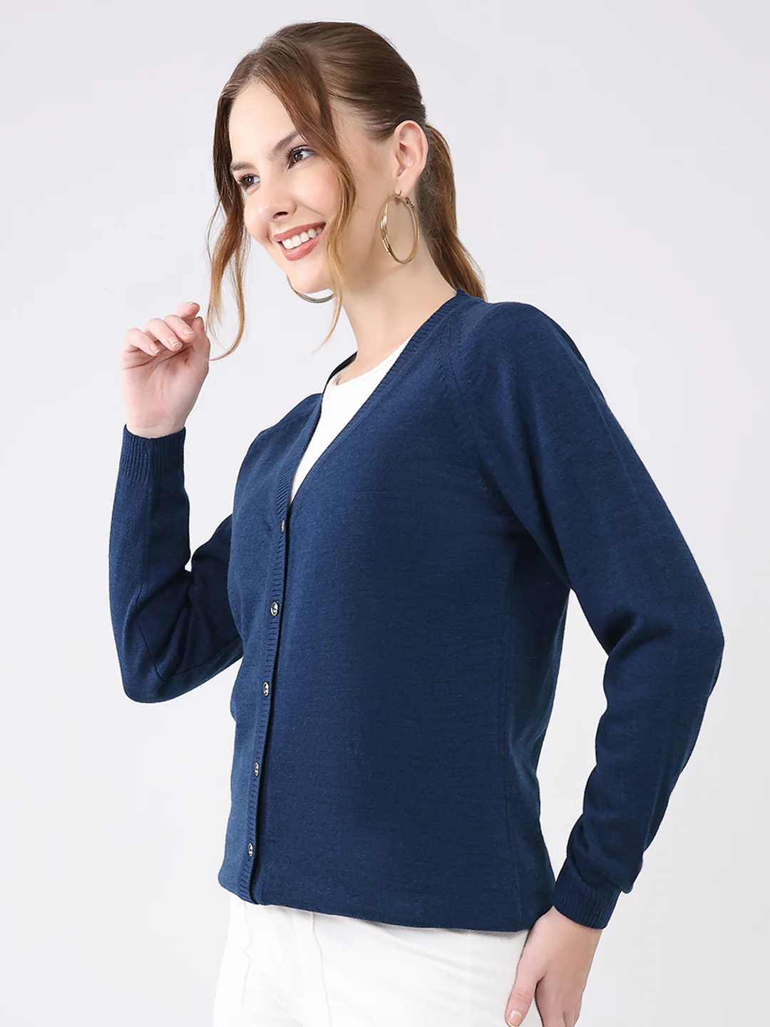 Women Blue Solid V Neck Full Sleeve Cardigan - Image 3