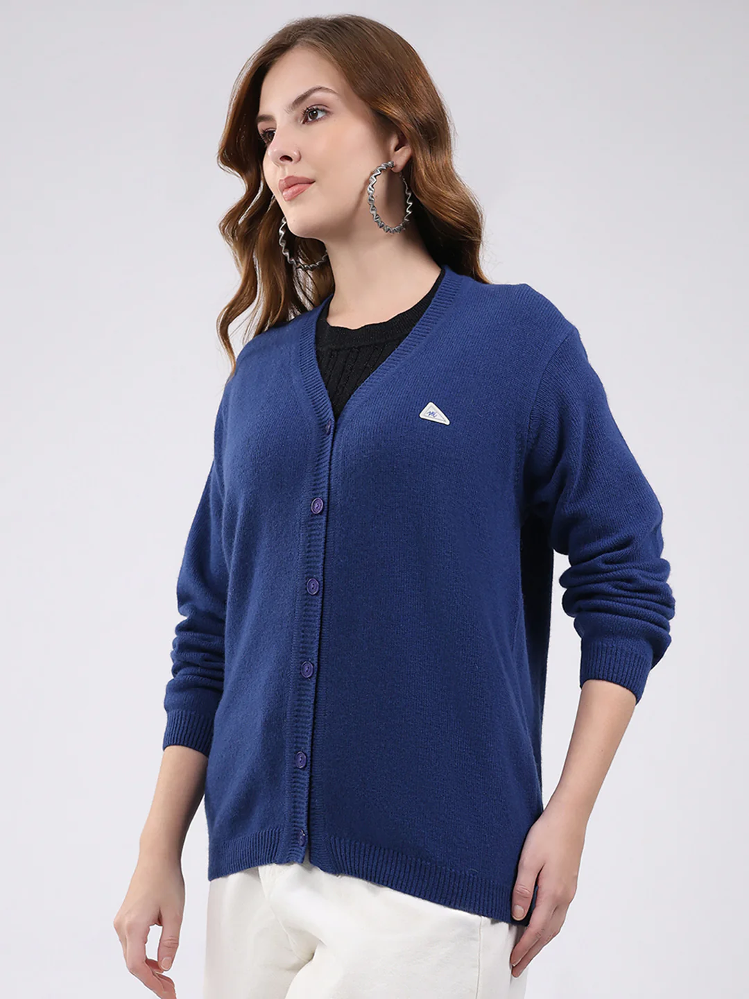 Women Blue Solid V Neck Full Sleeve Cardigan - Image 3