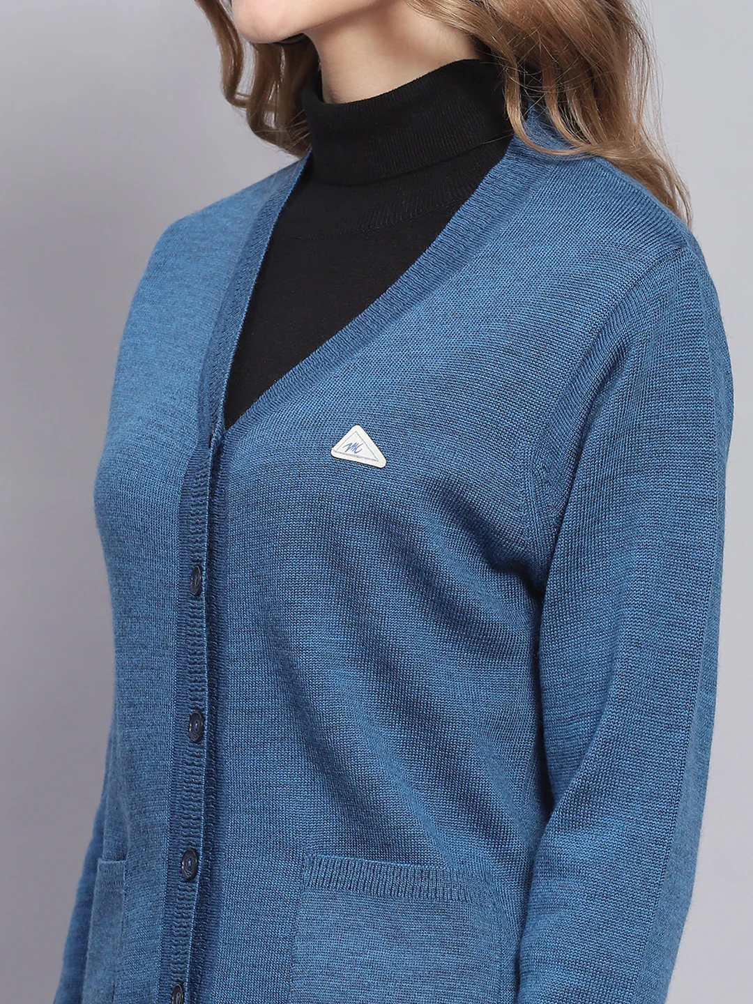 Women Blue Solid V Neck Full Sleeve Cardigans - Image 6