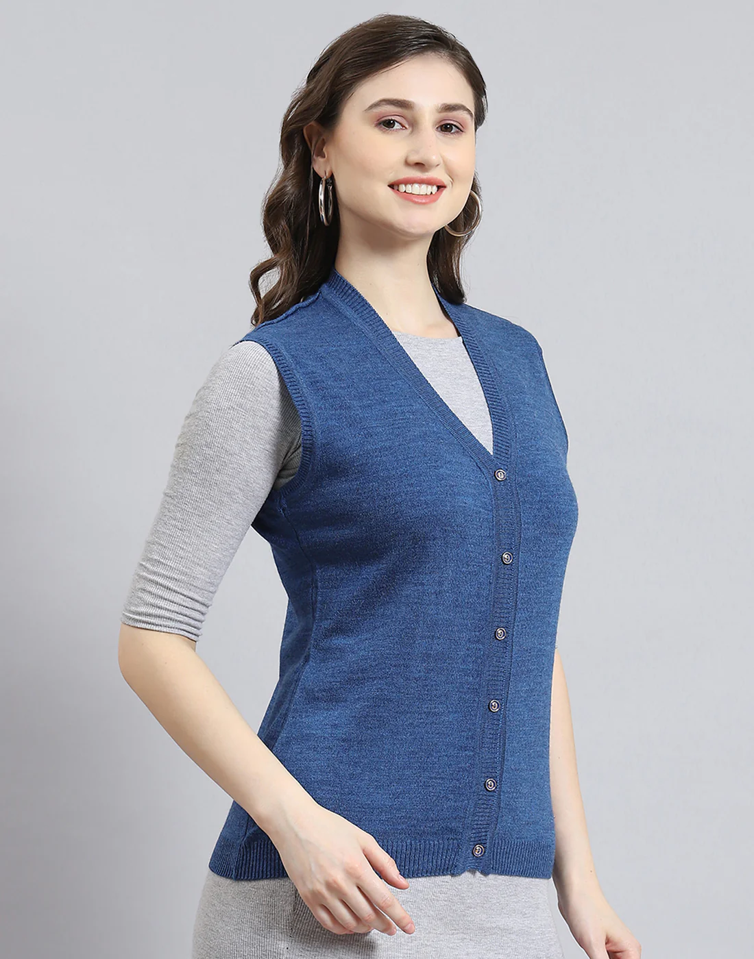 Women Blue Solid V Neck Sleeveless Cardigan - Image 4