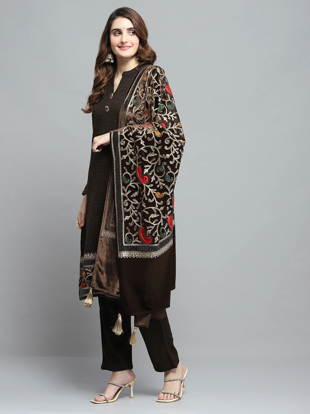 Women Brown Self Design Round Neck Full Sleeve Kurti Set & Stole - Image 3